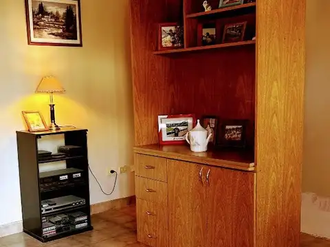 Depto Tipo Casa 4 ambientes con 2 baños