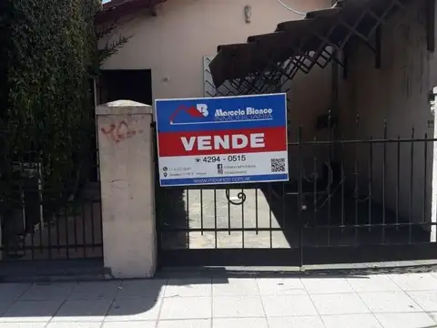 Av. Eva Perón 400