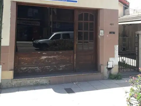 PROPIEDAD EN VENTA SOBRE AV. EVA PERON !! LOTE DE 8,66 X 54 