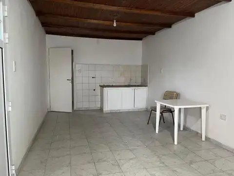 Depto Tipo Casa 3 ambientes con 1 baño