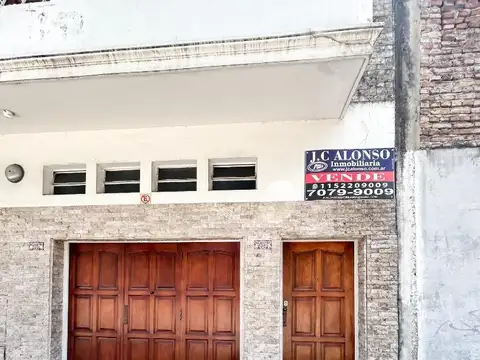 Balbastro 2300, Piso PB