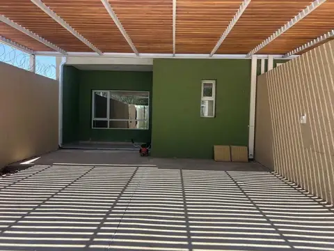 Casa en Venta en Centenario, USD 235.000