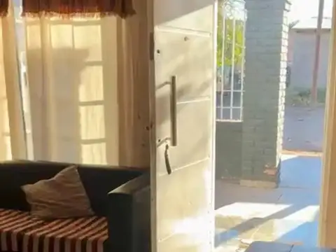 CASA DE 4 DORMITORIOS EN ALQUILER PARA EMPRESAS RDLS