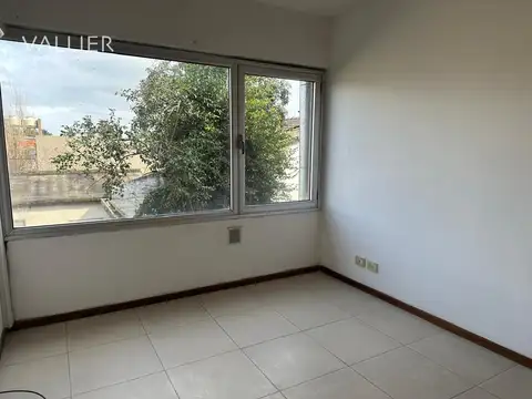 Departamento en Alquiler en Champagnat, $ 620.000