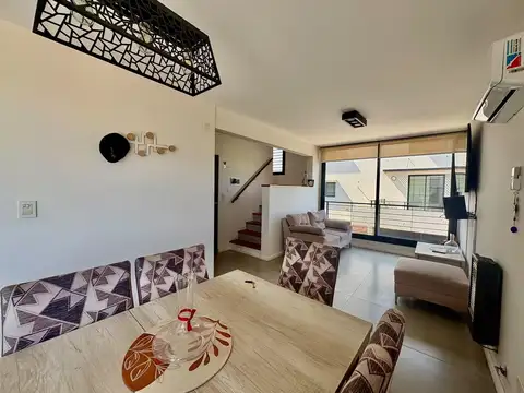 Depto Tipo Casa 4 ambientes con 1 baño