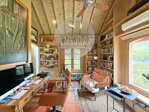 Casa en Venta con 4 cocheras