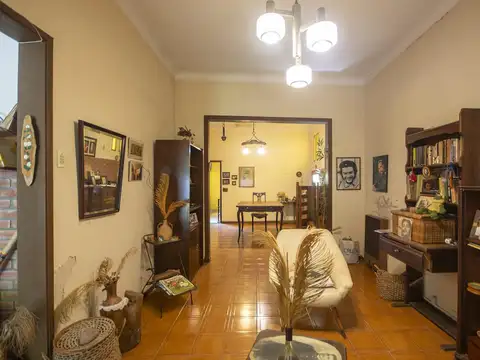 Depto Tipo Casa en Venta en Castelar Norte, USD 80.000