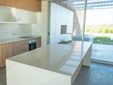 Casa en Alquiler A Estrenar