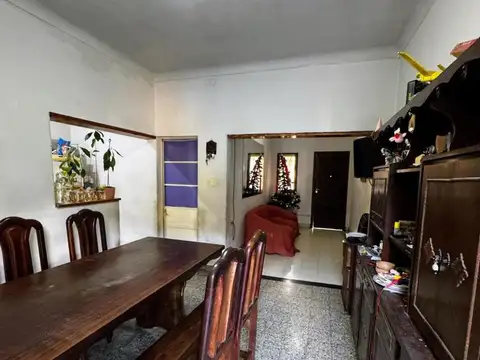 Casa en venta - 2 Dormitorios 1 Baño - Saladillo