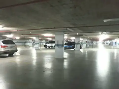 Av. Carballo 100, Piso 0