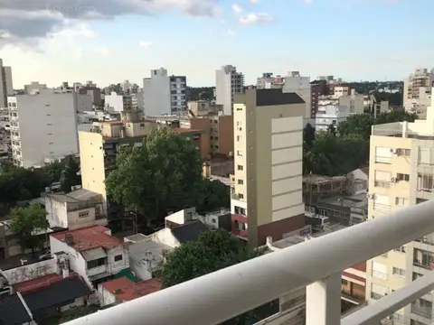 Departamento con Balcón en Venta - San Martín