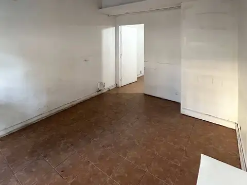 Local en Venta en Flores, USD 100.000