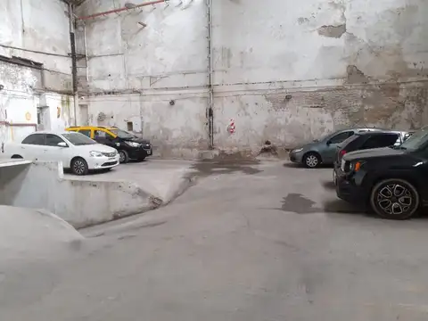 Cochera en Venta en Constitución.