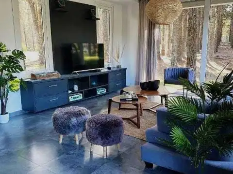 Casa 5 ambientes con 3 baños