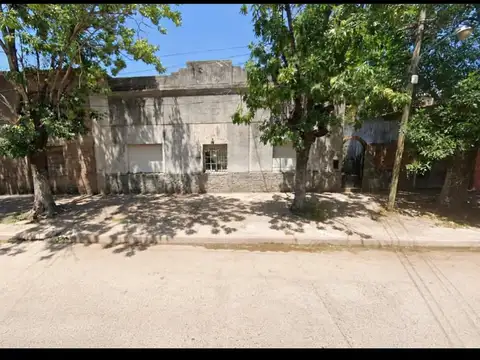Casa en venta- Centro de Pontevedra- Lote propio