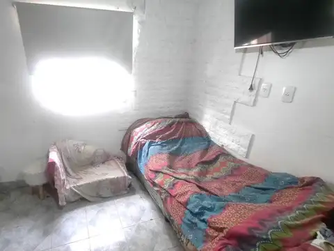 Casa interna, (No PH) amplia, z/A. del Valle