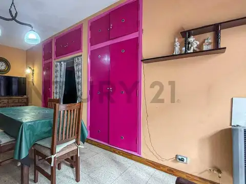 San Martin 2300, Piso 0
