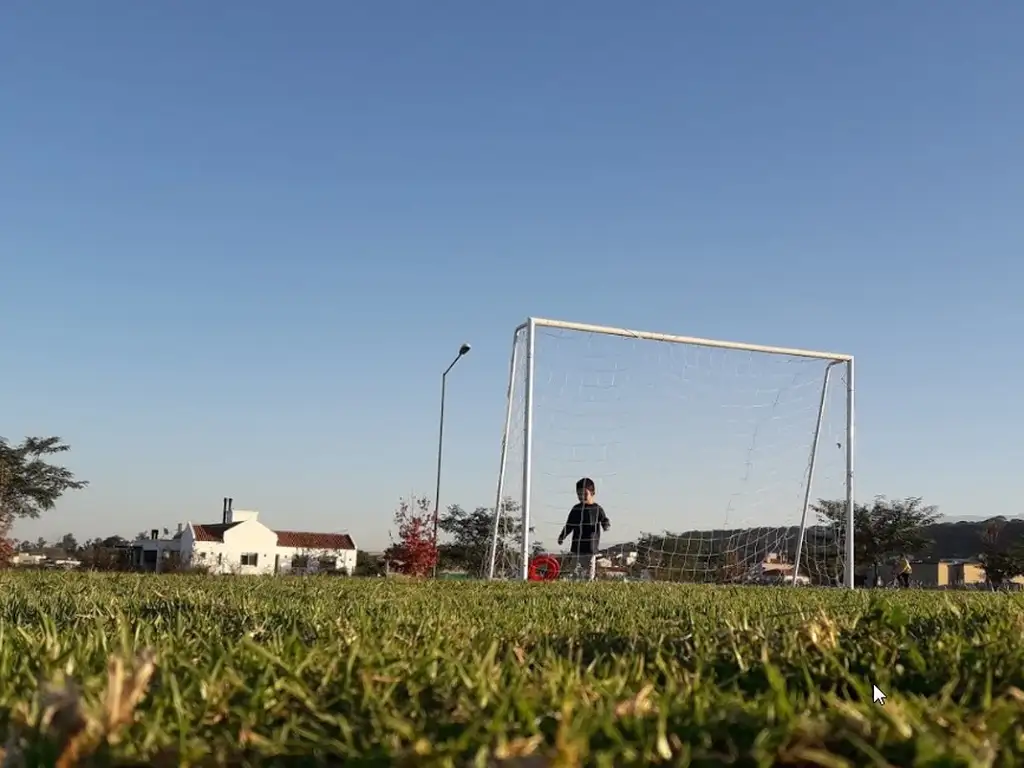 Actividades deportivas futbol, tenis en Praderas De San Lorenzo