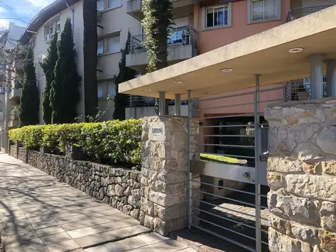 Banfield - ALQUILER depto 3 amb. c/cochera exc. ubicación