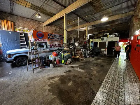 Galpon en Venta 30  mts Fondo