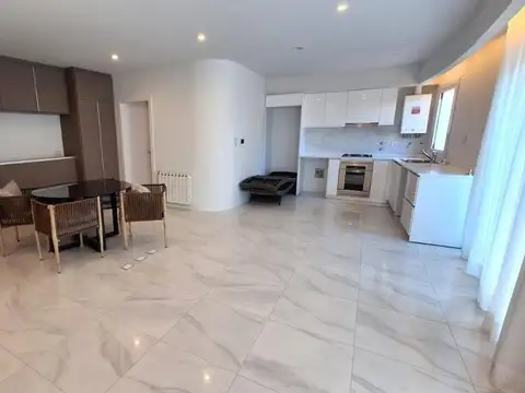 José Hernández 1200