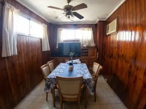 PH en venta - 4 Dormitorios 2 Baños - Almagro