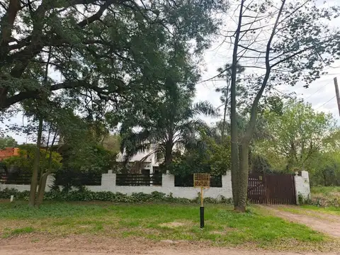 AV LAS BANDERAS 2279 2200