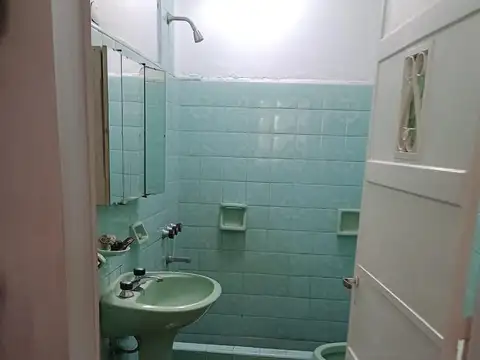 Depto Tipo Casa en Venta con 1 cocheras