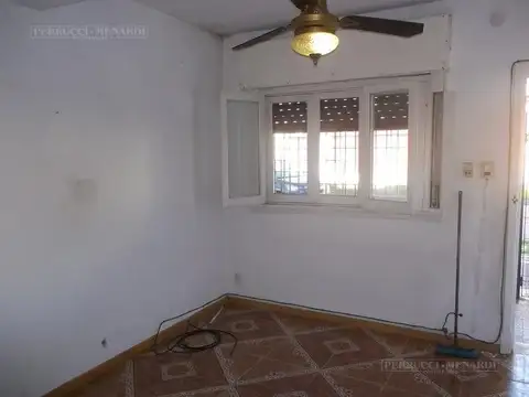 Depto Tipo Casa en Venta en Chilavert, USD 49.500