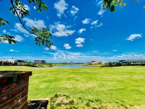 VENDO LOTE EN BARRIO CEIBOS, PUERTOS, ESCOBAR, GRAN ESPEJO DE AGUA, CERCA DE LA GUARDIA!