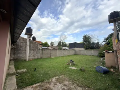 Casa 3 ambientes con 1 baño