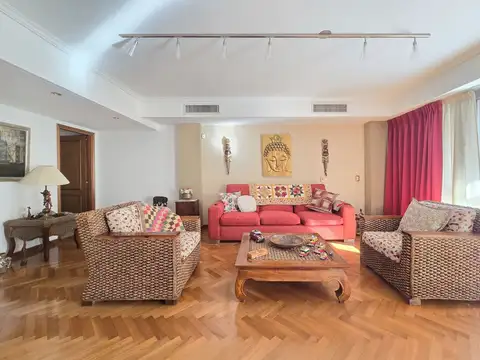 VENTA DEPARTAMENTO 5 AMBIENTES CASTELAR CENTRO
