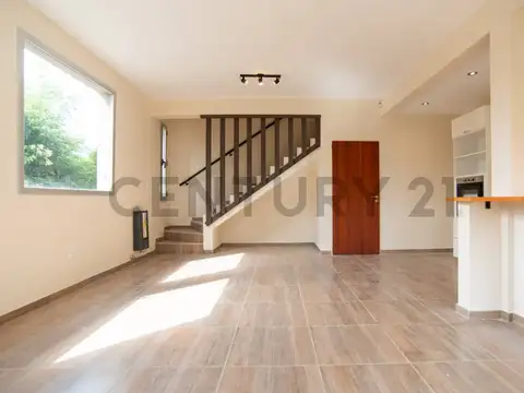 Casa en venta en Gonnet Hernandez tipo DUPLEX