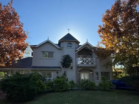 Casa en Alquiler de 4 dormitorios