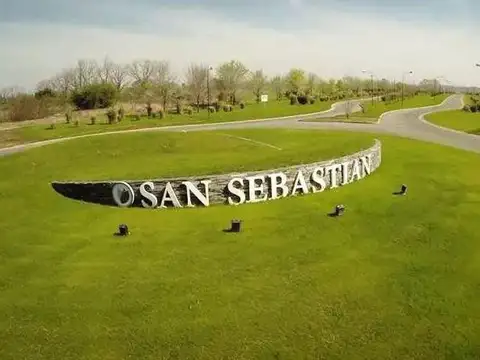 Lote Perimetral Interno En Venta En San Sebastián, Área 100