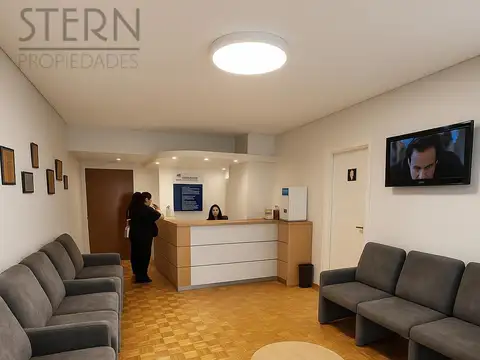 CONSULTORIOS MEDICOS - 101 M2 - EXCELENTE UBICACION - OPORTUNIDAD - RECOLETA