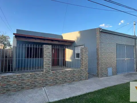 Casa en venta - 3 Dormitorios 2 Baños - Mercedes