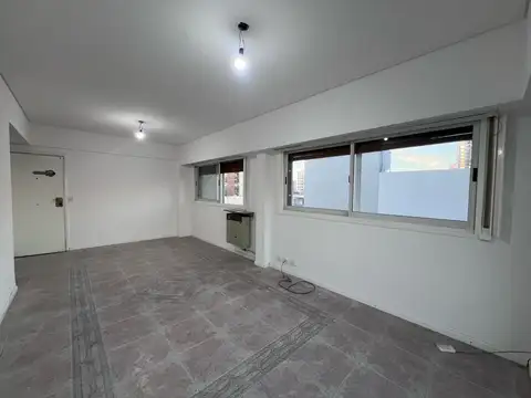 Departamento tres ambientes con cochera en alquiler - Quilmes centro