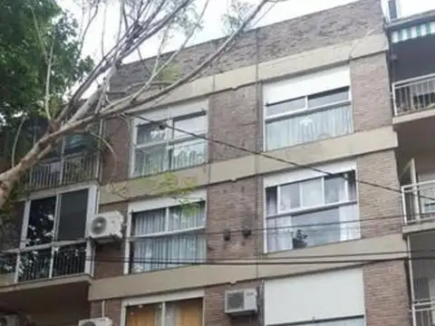 Venta De Departamento 2 Ambientes Al Frente - Apto Profesion