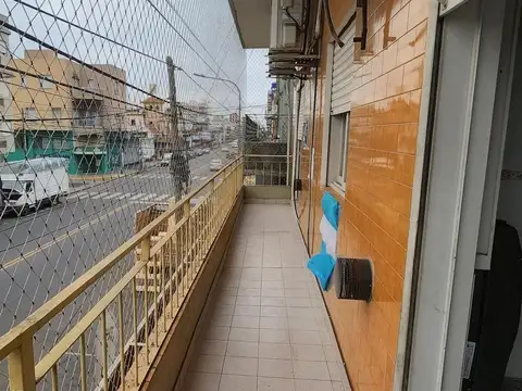 Excelente PH de 3 Ambientes al Frente apto credito