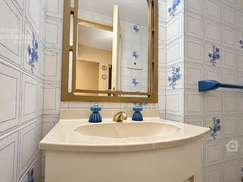 Casa en Venta en Barrio Parque, USD 380.000