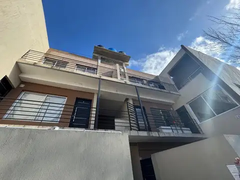 Departamento en Castelar Norte.