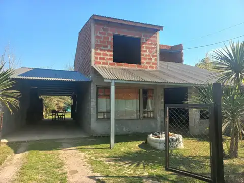 GRAN CASA A FINALIZAR EN VENTA, GENERAL LAS HERAS
