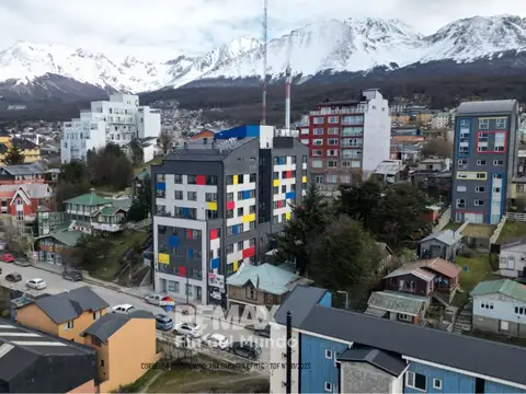 Ushuaia | Venta | Cochera | Gob. Paz 1291 Mondrian