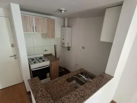 3 de febrero 2400, Piso 2