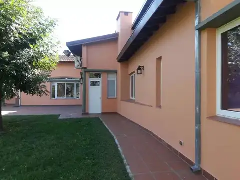 Quinta en Venta en Carlos Keen, USD 250.000