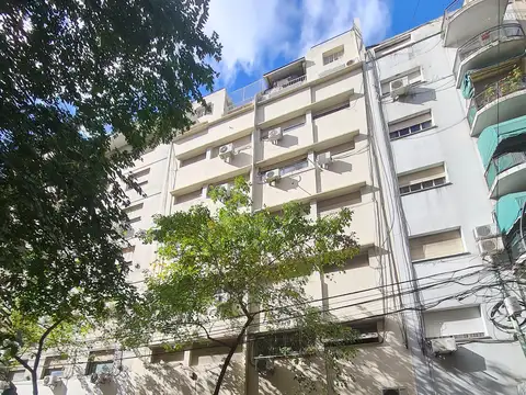 Ayacucho 100, Piso 1