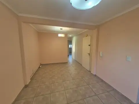 Departamento en Alquiler en Villa Sarmiento, $ 800.000