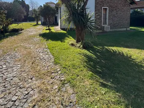 Terreno en Venta en Olivos, USD 1.050.000
