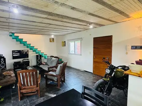 Casa 3 ambientes con 1 baño